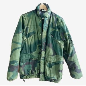THE HUNDREDS Camo Watchtower Puffer Jacket Size Small